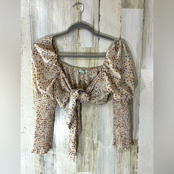 LOVE TREE Cropped Tie Top with Smocked Ruffle Mini Skirt Size Medium 2 Piece - Picture 2 of 7